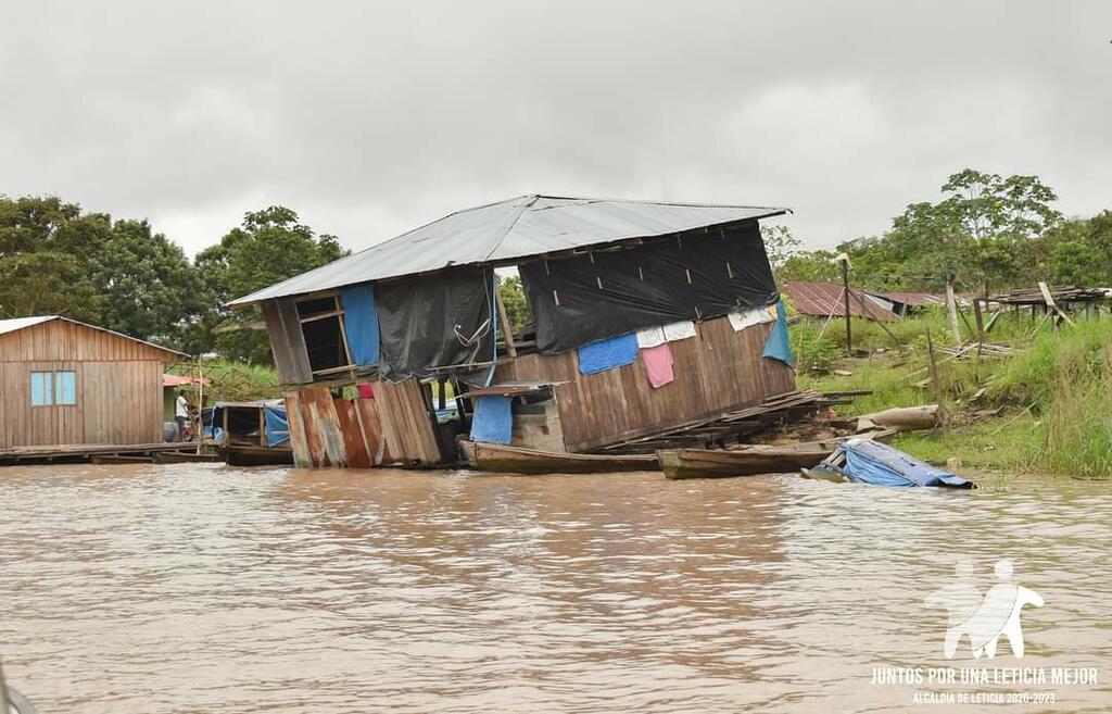 image for Inspección a balsas que se encuentran sobre el caño Yahuarcaca