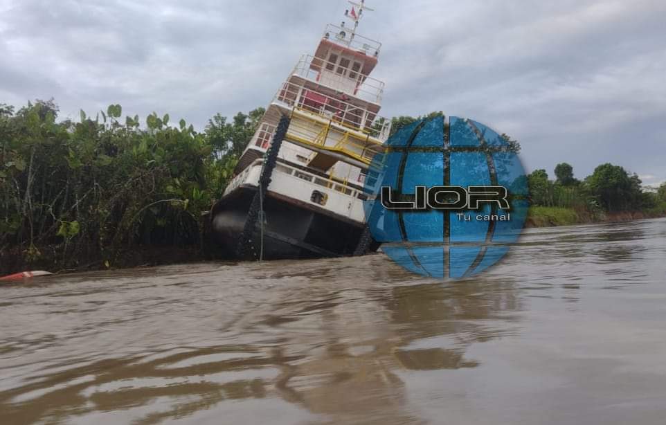 image for Barco procedente de Brasil se hundió en el río Ucayali