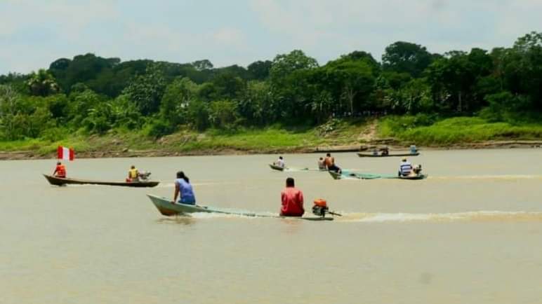 image for Emocionante campeonato de canotaje y peque-peque