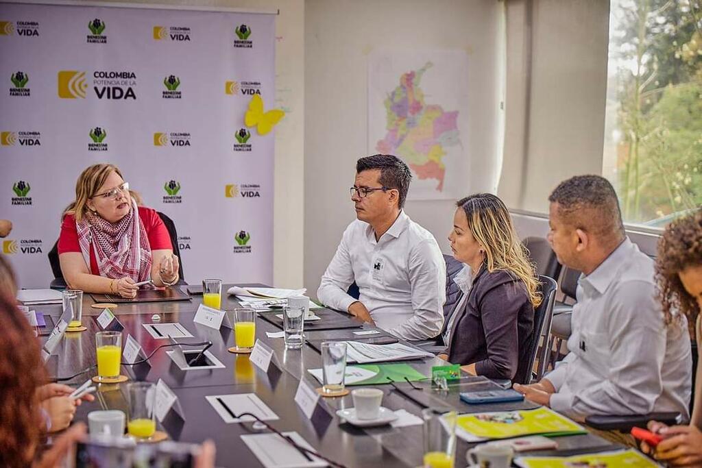 image for Directora ICBF se reunió con gobernadores electos de Chocó y Amazonas