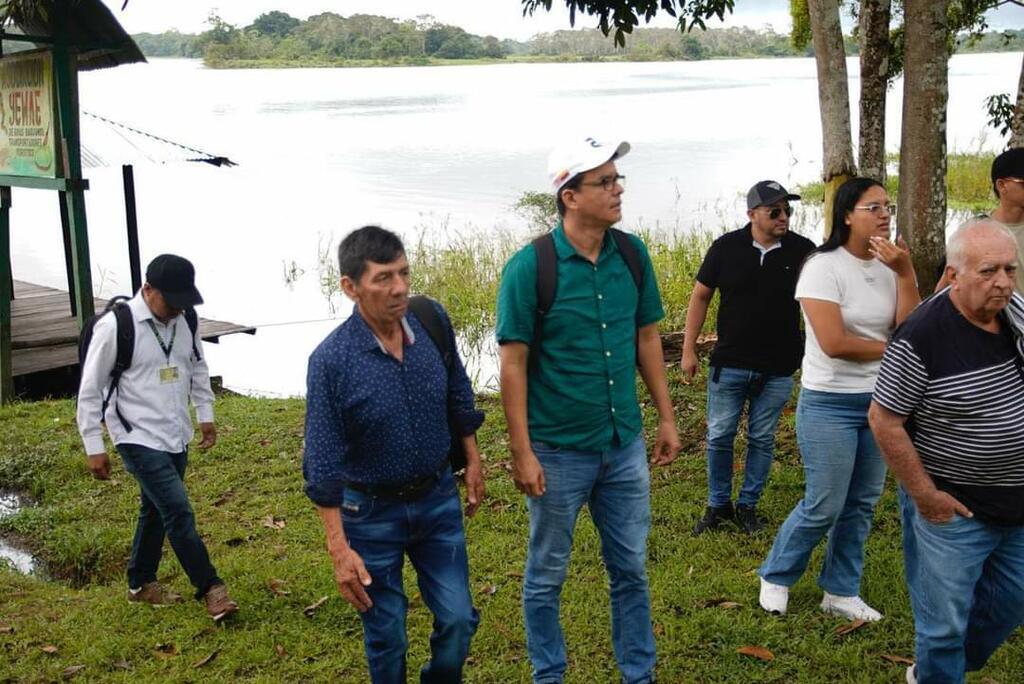 Gobernador y comitiva presente en el municipio de Puerto Nariño image for Gobernador y comitiva presente en el municipio de Puerto Nariño