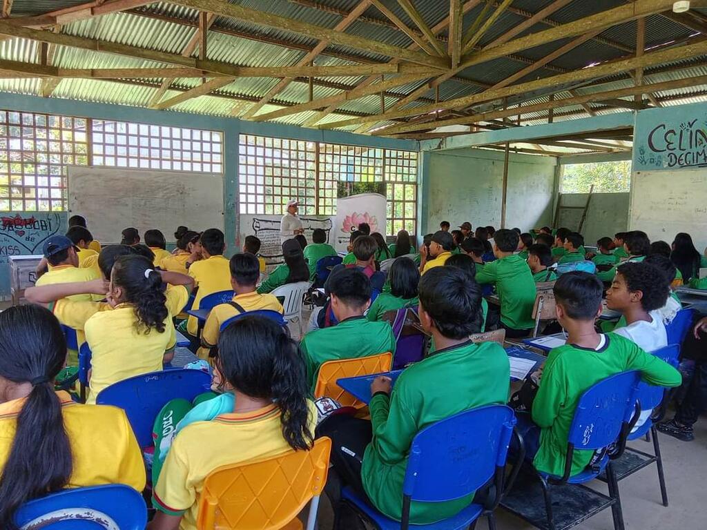 Puerto Nariño dialogando con los estudiantes image for Puerto Nariño dialogando con los estudiantes