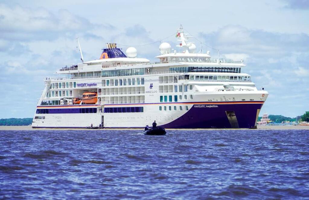 Cruzeiro alemão chega a tríplice fronteira com centenas de turistas image for Cruzeiro alemão chega a tríplice fronteira com centenas de turistas