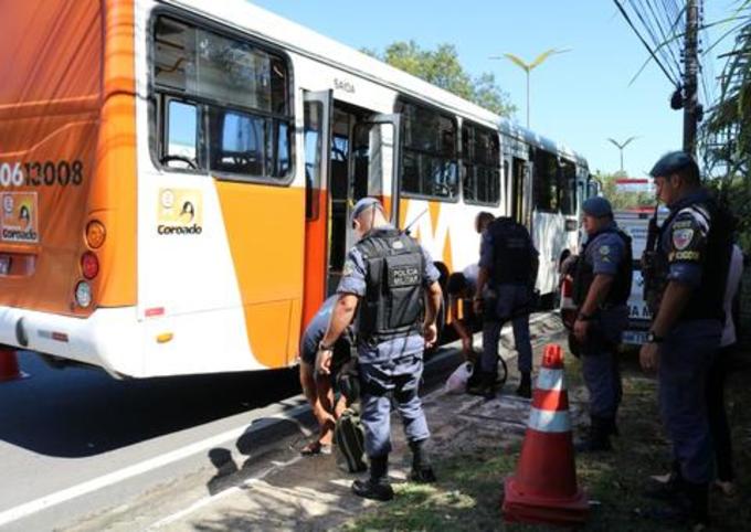 image for Força-Tarefa investiga suspeitos de assaltos a ônibus