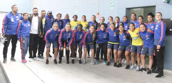 Director de Coldeportes compartió con la Selección Colombia femenina de fútbol image for Director de Coldeportes compartió con la Selección Colombia femenina de fútbol