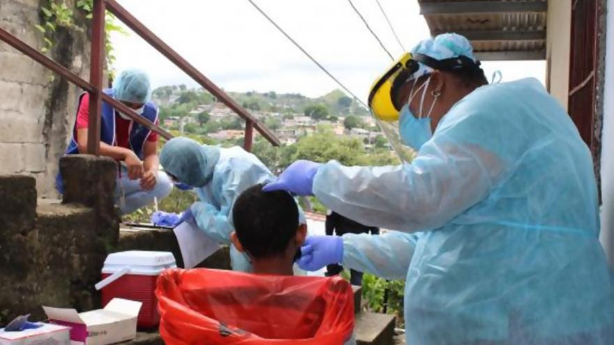 Casos de Covid-19 en Guainía aumentaron en 326 % en menos de un mes image for Casos de Covid-19 en Guainía aumentaron en 326 % en menos de un mes