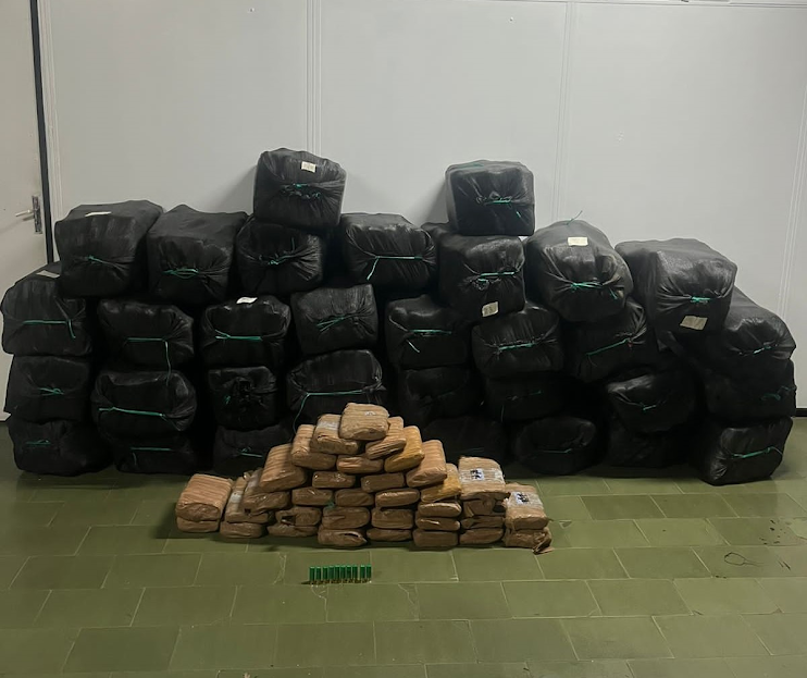 image for Comando de Fronteira Solimões apreende 750 Kg de drogas