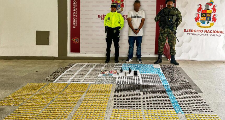 image for Capturan a delincuente  en Antioquia con 2.700 dosis de estupefacientes 