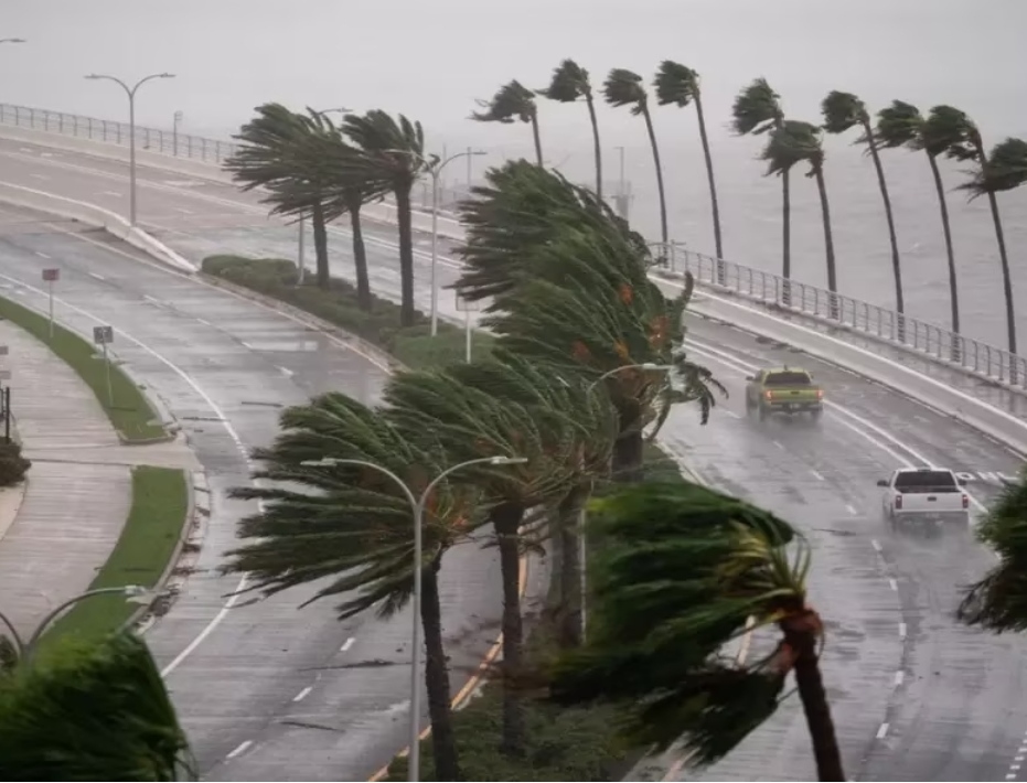 image for Inundaciones y cortes de luz en Florida por huracán Ian