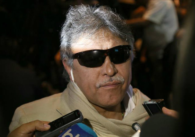 Gobierno de obstaculizar la justicia en caso Santrich Santrich dando declaraciones a la prensa colombiana
