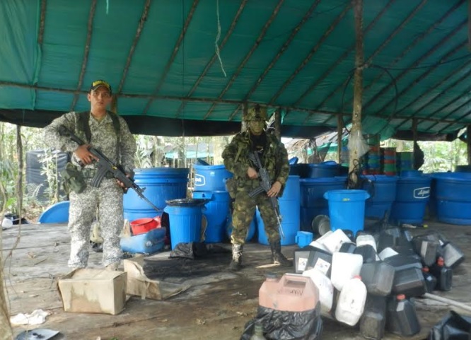 Desmantelado laboratorio para el procesamiento de clorhidrat Soldados en un laboratorio de narcoticos