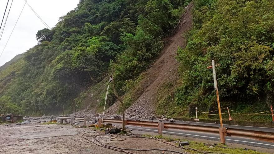 image for Cierran la vía al Llano por nuevos deslizamientos