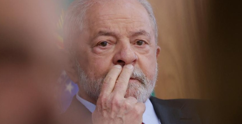 image for Lula da Silva demitiu o comandante do Exército César de Arruda