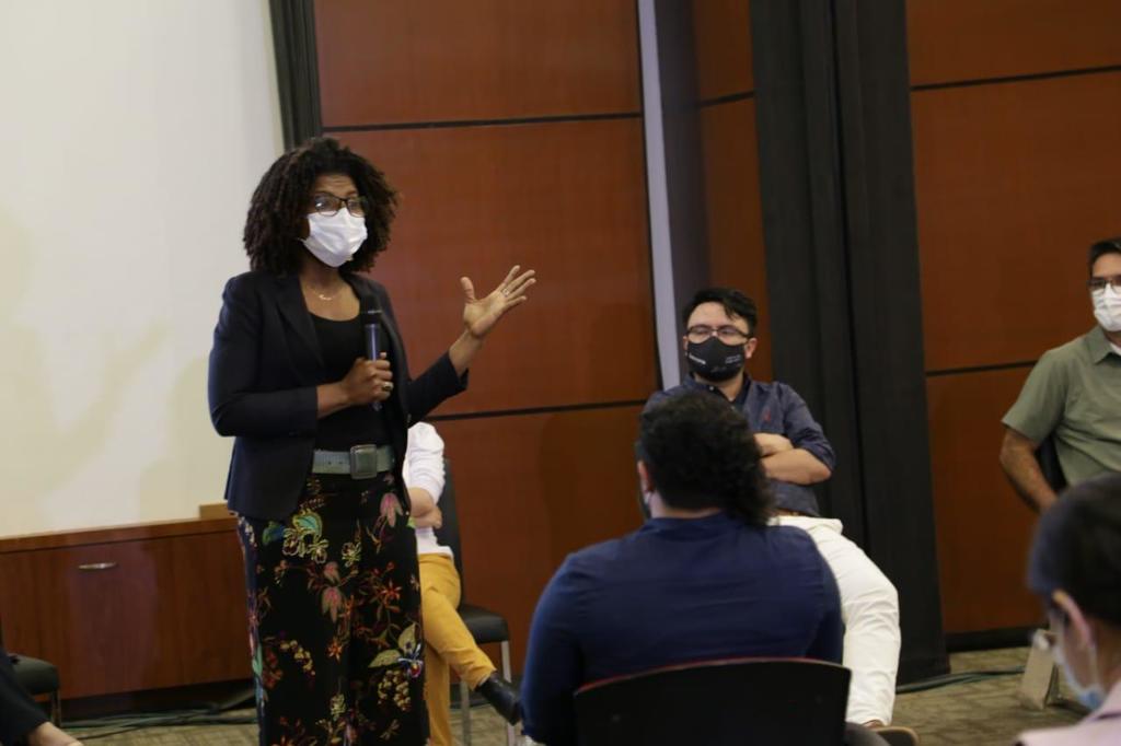 image for Minciencias llega al puerto de Buenaventura a impulsar proyectos creados por mujeres