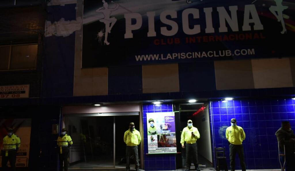 Cierran famoso burdel nocturno la piscina image for Cierran famoso burdel nocturno la piscina