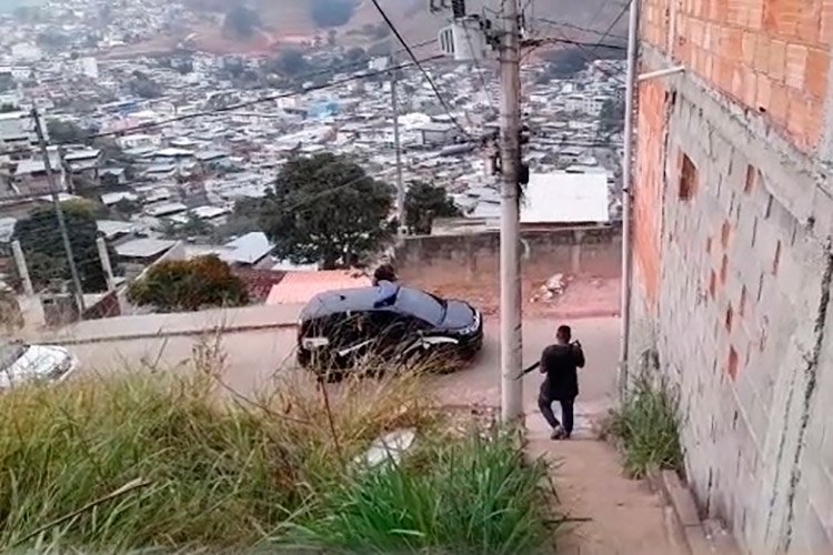 image for Presos e apreendidos em operação no Bairro Santo Antônio