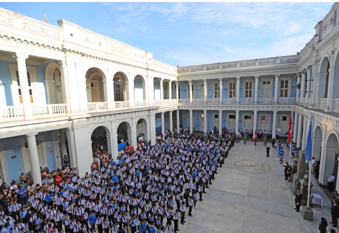 Estudiantes en sus inicios de clases