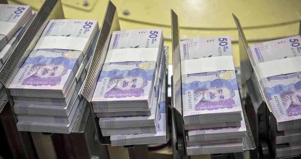 Millonaria multa de tribunal sienta un gravisimo precedente Fajos de billetes en fajos 50 mil pesos