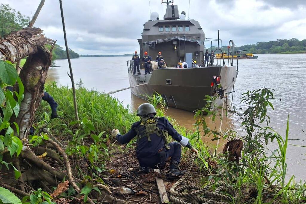 image for Armada de Colombia Demuestra Superioridad Operacional en Puerto Leguízamo