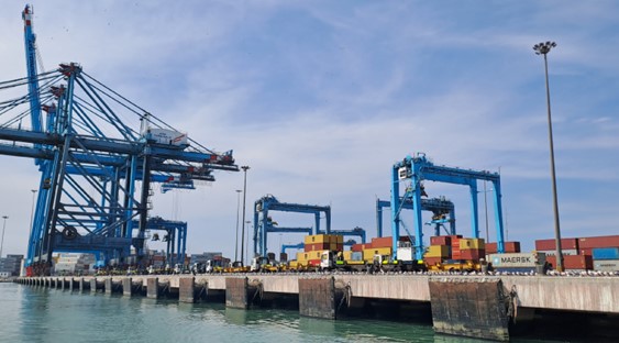 image for Puertos movilizaron más de 45 millones de toneladas de carga en 2023