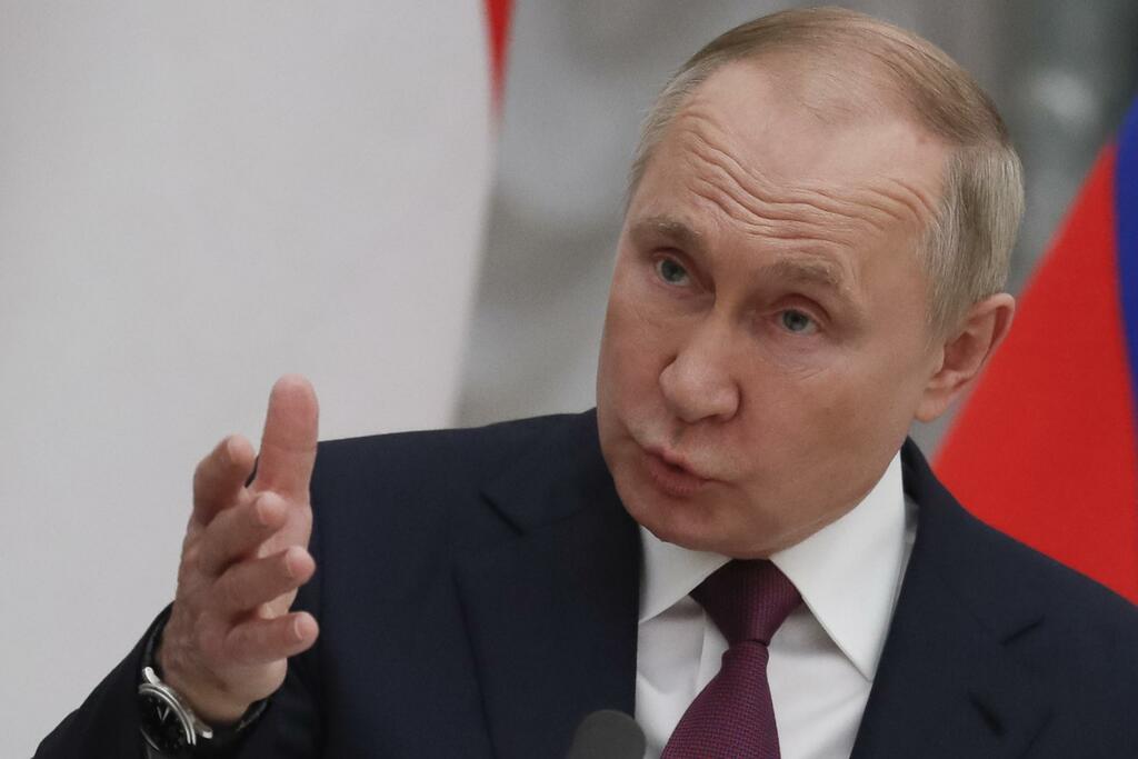 Putin offers more talks with West to defuse Ukraine tensions image for Putin offers more talks with West to defuse Ukraine tensions