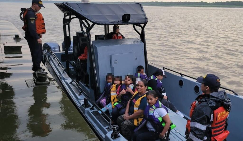 image for Rescatadas dos embarcaciones a la deriva sobre el río Amazonas