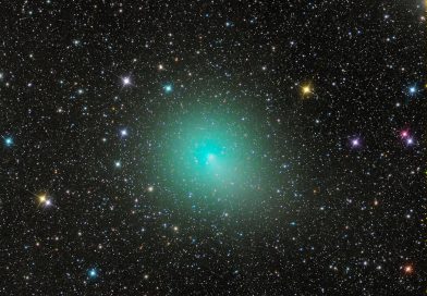 Imagen de un cometa en el espacio