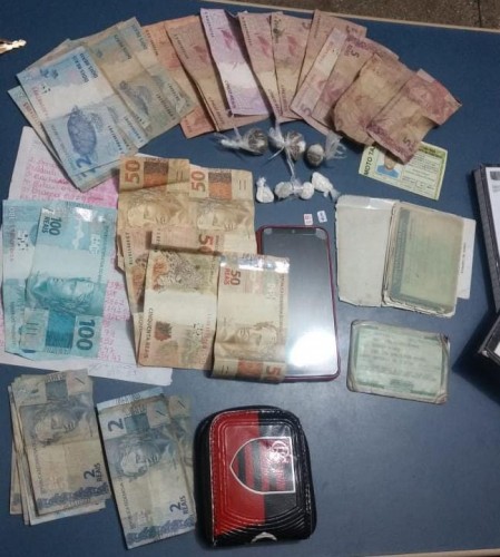 Polícia Militar detém homens por direção perigosa image for Polícia Militar detém homens por direção perigosa