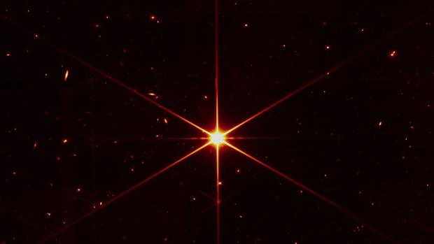 image for Primera imagen  enviada por el telescopio espacial James Webb