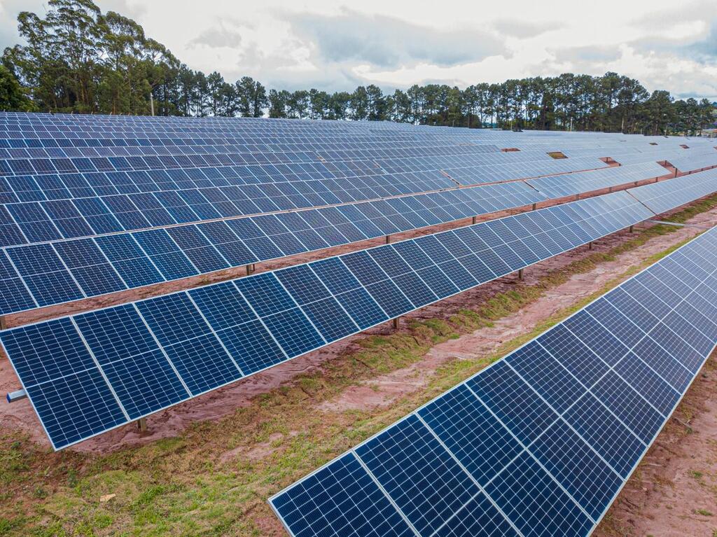 image for Saiba como assinar energia solar para pagar menos na conta de luz