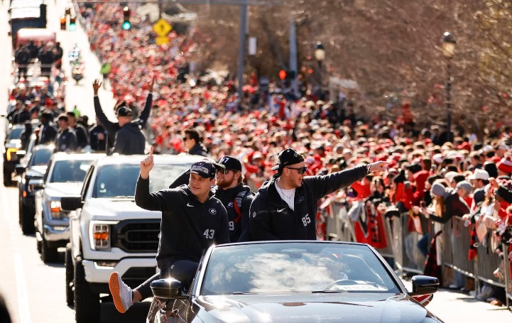 UGA football player killed in wreck after title celebration image for UGA football player killed in wreck after title celebration