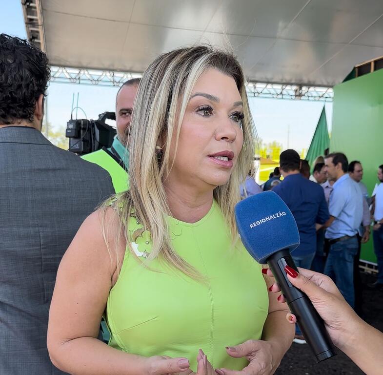 image for Prefeita que namorou Janones é acusada de rachadinha e benefício a familiares em Ituiutaba