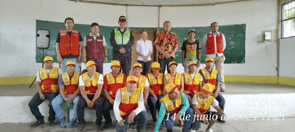 image for Policia comunitaria de Pebas juramenta junta vecinal