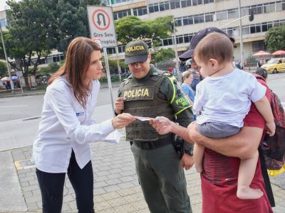 image for ICBF hace llamado a alcaldes a que adopten medidas para evitar niños lesionados con pólvora ICBF hace llamado a alcaldes a que adopten medidas para evitar niños lesionados con pólvora
