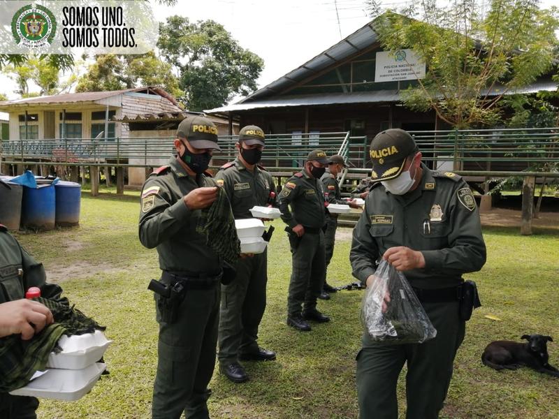 POLICIA QUE PIENSA EN SUS POLICÍAS 