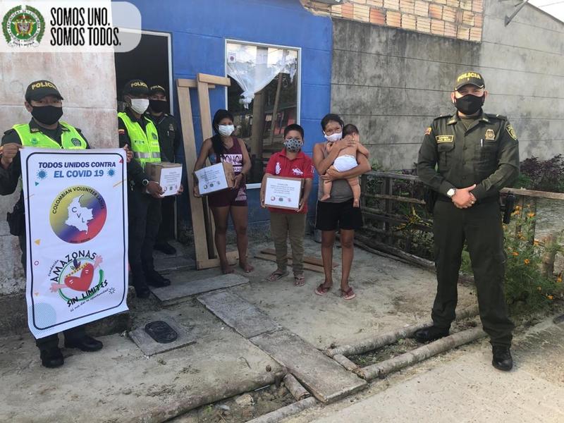 image for Policía en Leticia consigue Donación para niña con dificultades de motricidad Policía en Leticia consigue Donación para niña con dificultades de motricidad