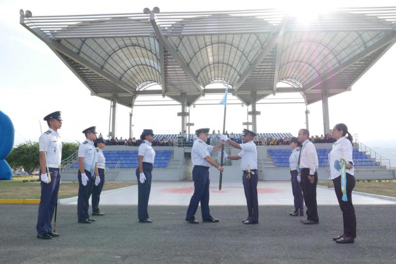 55 profesionales aspiran a ser Oficiales del Cuerpo Administrativo de la Fuerza Aérea Colombiana