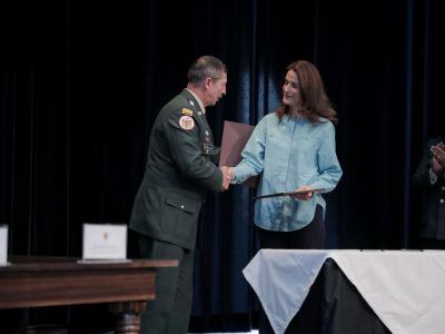 image for ICBF y Ejército firman convenio para fortalecer protección de la niñez ICBF y Ejército firman convenio para fortalecer protección de la niñez