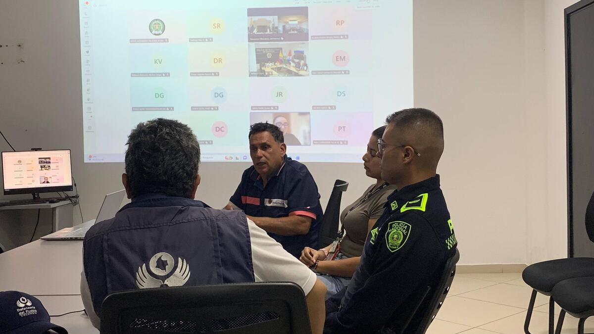 Policía Nacional de Leticia garantiza orden y transparencia en elecciones comunales