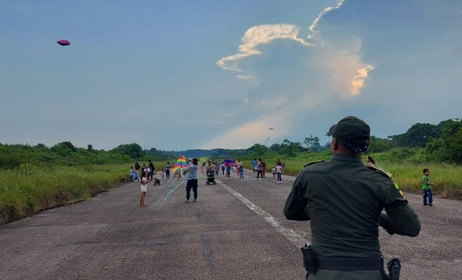 DÍA DE LAS COMETAS EN EL CORREGIMIENTO DE TARAPACÁ - AMAZONAS DÍA DE LAS COMETAS EN EL CORREGIMIENTO DE TARAPACÁ - AMAZONAS