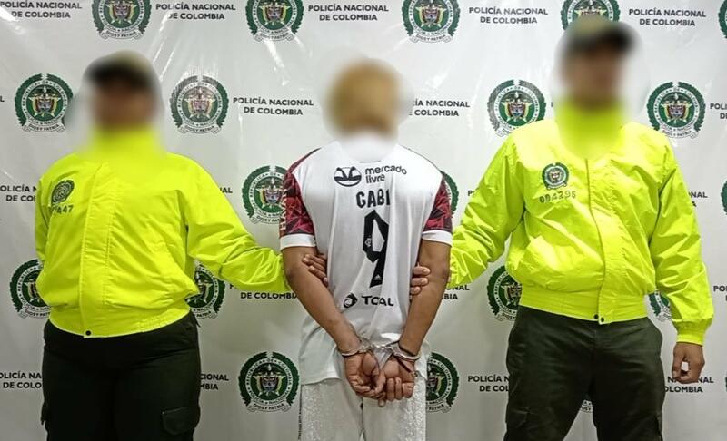 SUJETO QUE PRESENTABA ANTECEDENTES JUDICIALES POR VARIOS DELITOS, FUE CAPTURADO POR LA POLICÍA NACIONAL EN LETICIA SUJETO QUE PRESENTABA ANTECEDENTES JUDICIALES POR VARIOS DELITOS, FUE CAPTURADO POR LA POLICÍA NACIONAL EN LETICIA
