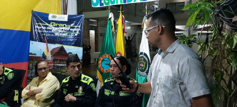 POLICÍA INAUGURÓ FRENTE DE SEGURIDAD LOCAL POLICÍA INAUGURÓ FRENTE DE SEGURIDAD LOCAL