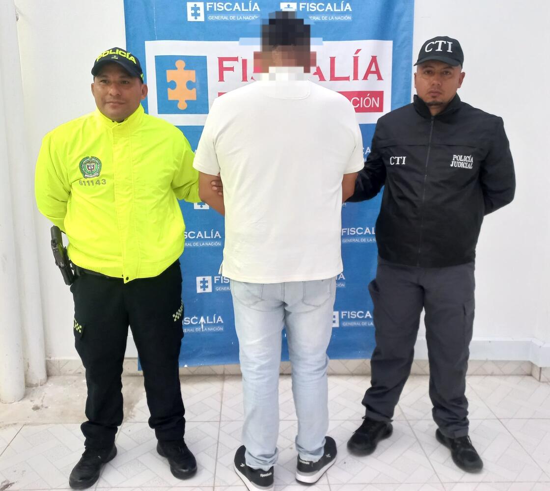 Capturado por orden judicial por presuntos actos sexuales con menor de 14 años