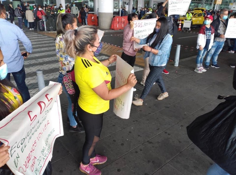 Amazonenses protestan en Bogotá por retorno a Leticia 