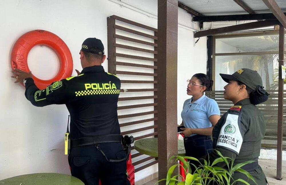 Policía Nacional fortalece medidas de seguridad en piscinas mediante jornadas de sensibilización
