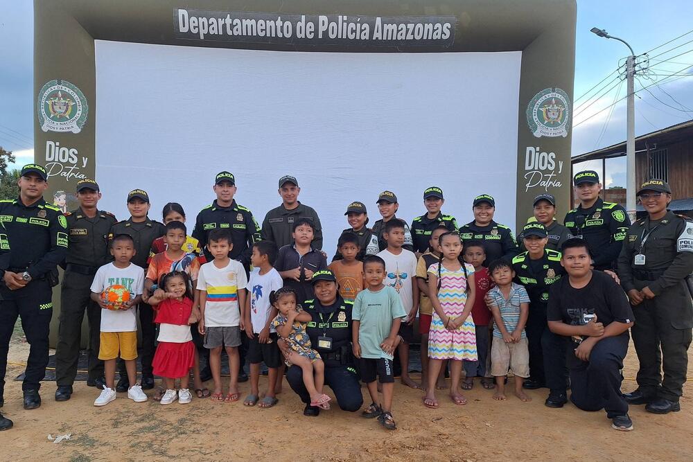 Policía Nacional fortalece la convivencia ciudadana en el barrio Nuevo Etapa 2 Policía Nacional fortalece la convivencia ciudadana en el barrio Nuevo Etapa 2