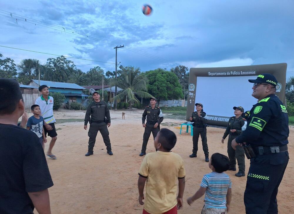 Policía Nacional fortalece la convivencia ciudadana en el barrio Nuevo Etapa 2