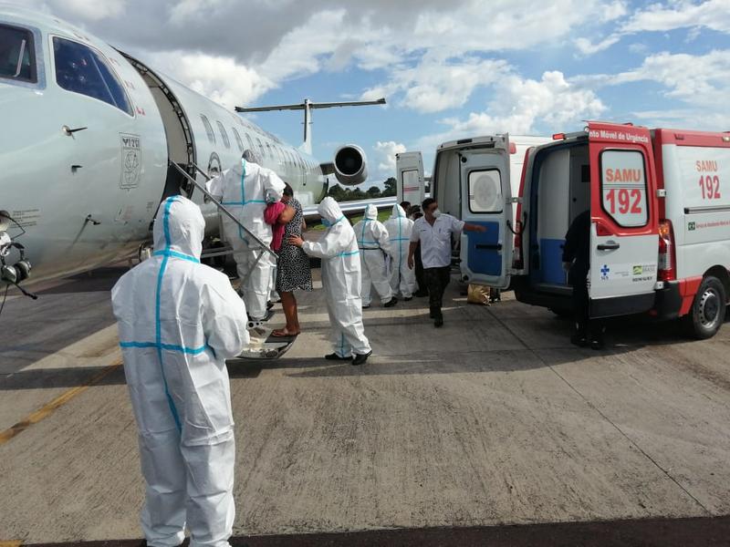 Transferidos para Manaus 09 nove pacientes com Covid-19 Transferidos para Manaus 09 nove pacientes com Covid-19
