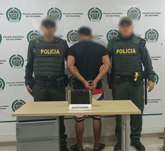 CAPTURADO UN HOMBRE POR TRÁFICO, FABRICACIÓN O PORTE DE ESTUPEFACIENTES CAPTURADO UN HOMBRE POR TRÁFICO, FABRICACIÓN O PORTE DE ESTUPEFACIENTES