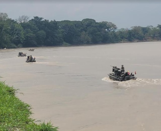 ARMADA DE COLOMBIA FORTALECE LA SEGURIDAD Y MOVILIDAD DE LOS CIUDADANOS EN LOS RÍOS DEL SUR DEL PAÍS